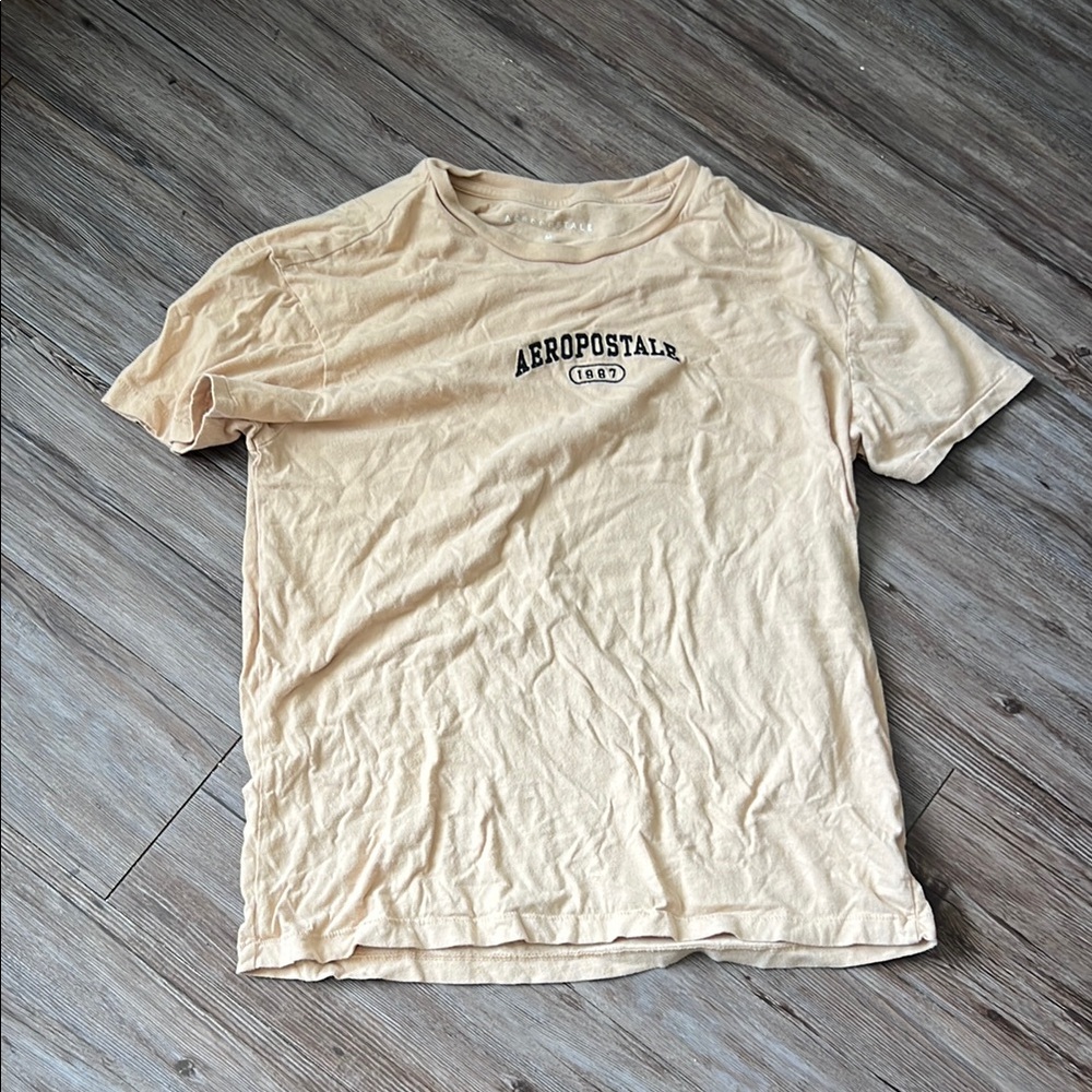 Aeropostale Men's Cream T-Shirt
